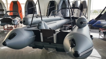 Лодка надувная моторная Хатанга Jet-475 Lux НДНД с фальшбортом серый