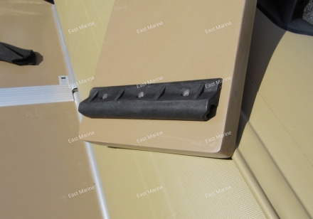 Уголок крепления банки Ликпаз передвижной чёрный