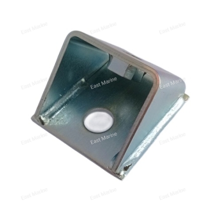 Основание крепления двигателя VK540, правое        8H8-21418-01