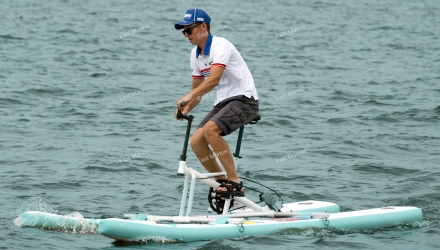 Водный велосипед 