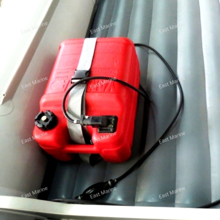 Крепление топливного бака для лодок НДНД