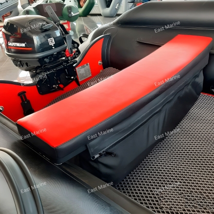 Сиденье мягкое с сумкой для лодки BADGER AIR LINE420 115см чёрный/красный