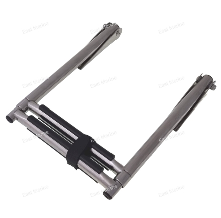 Трап с креплениями на 2 ступени D130101