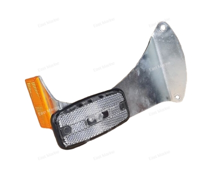 Передний габаритный фонарь правый с кронштейном (81771G.011 - 06.23.000)